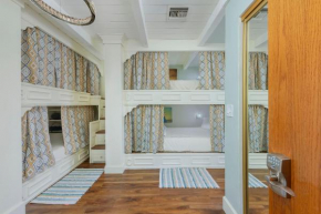 Smart Solution - Individual Private Bed-Pods in Gorgeous Shared Space - Women Only Dorm In Room 5 - CoEd House - Full-sized mattresses in Individual Pods - with built-in private storage - Gorgeous Sha